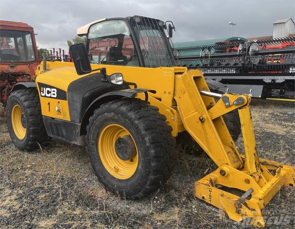 JCB 541-70 معدات مناولة لأغراض الزراعة