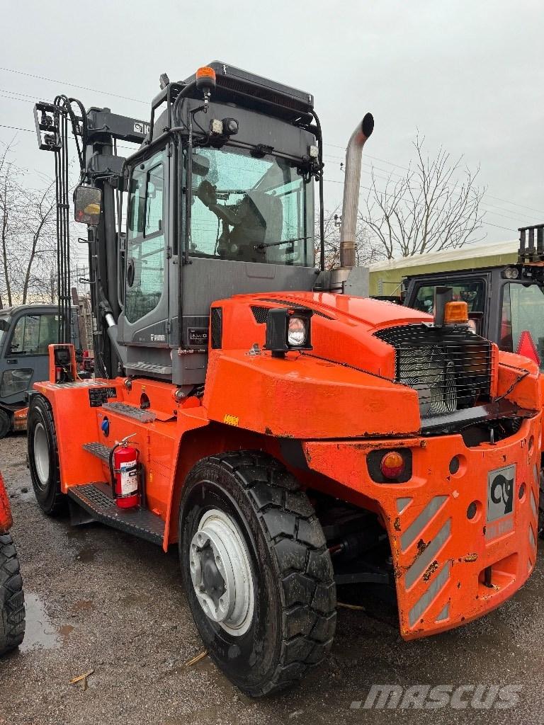 Kalmar DCG120-6 شاحنات الديزل