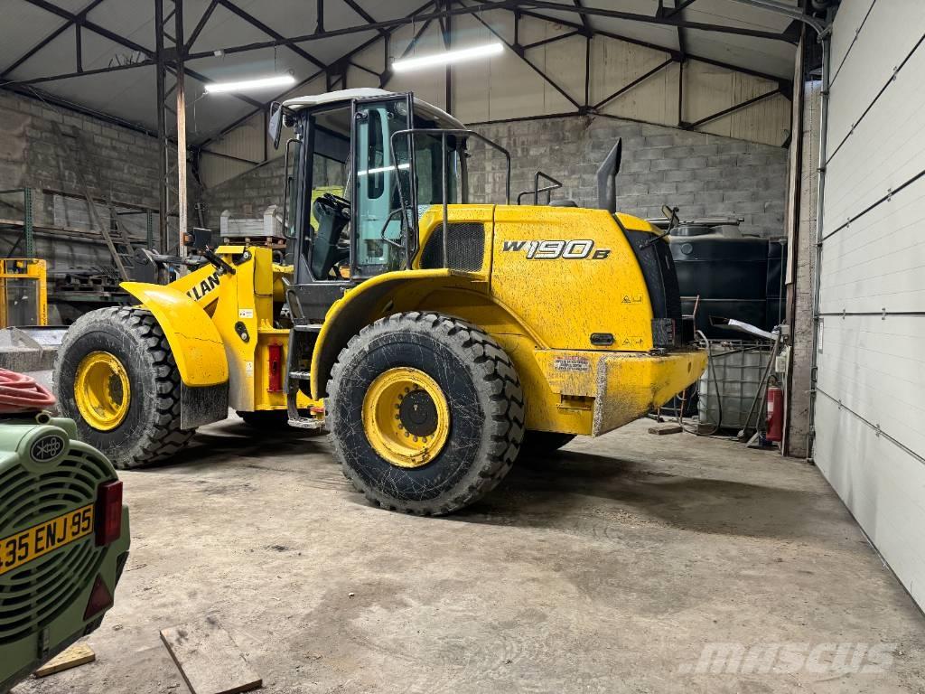 New Holland W 190 B لوادر بعجل