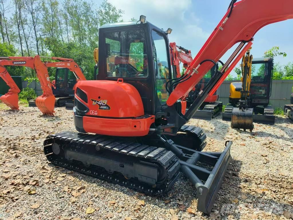 Kubota U 40 حفارات صغيرة أقل من 7 طن (حفارات صغيرة)