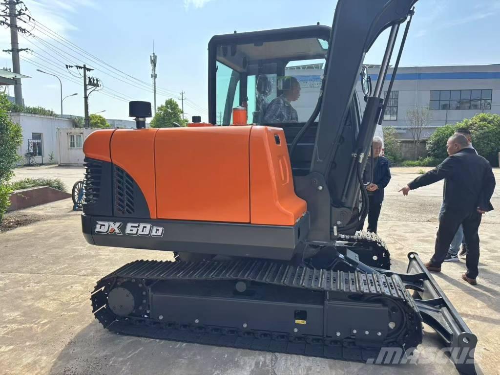 Doosan DX60 حفارات زحافة