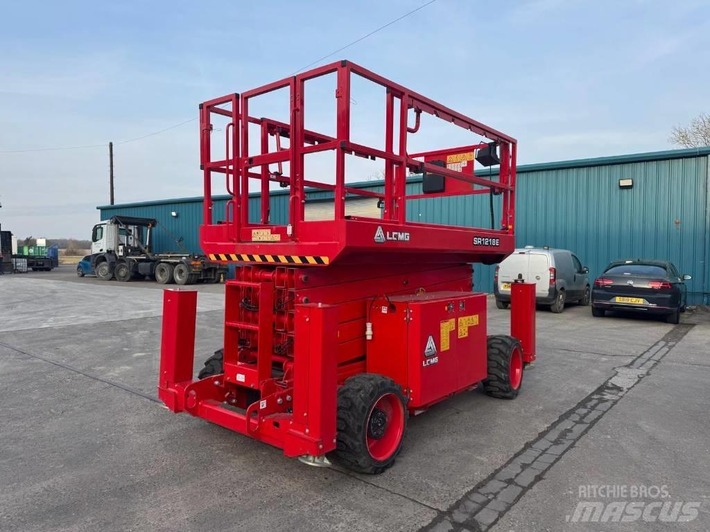 LGMG SR 1218 E رافعات مقصية الشكل