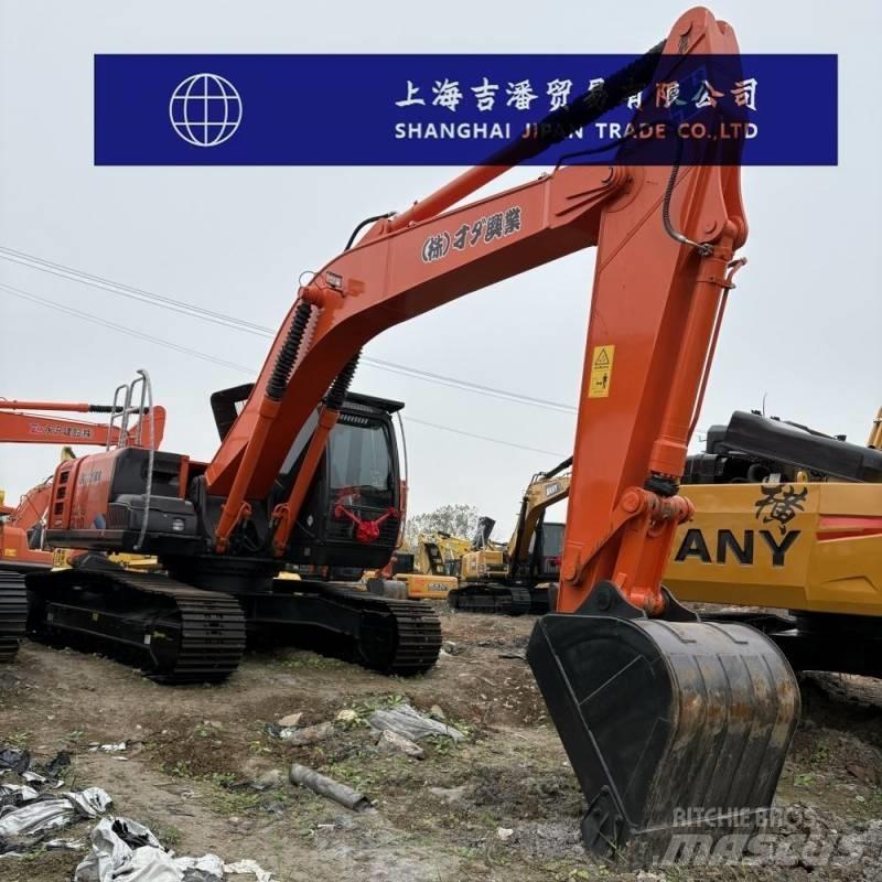 Hitachi ZX 210 حفارات زحافة