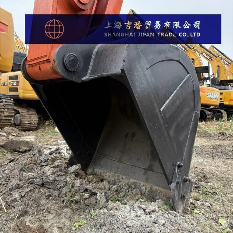 Hitachi ZX 210 حفارات زحافة