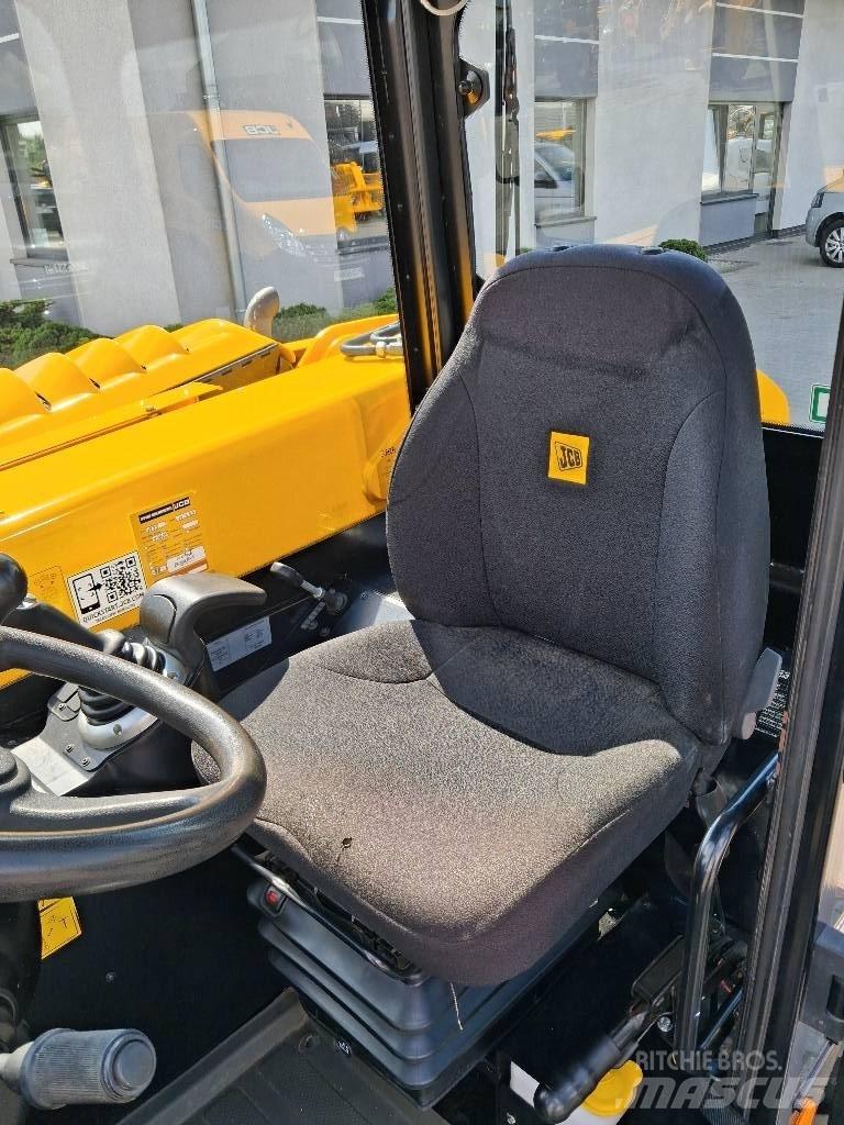 JCB 526-56 AGRI PLUS معدات مناولة لأغراض الزراعة