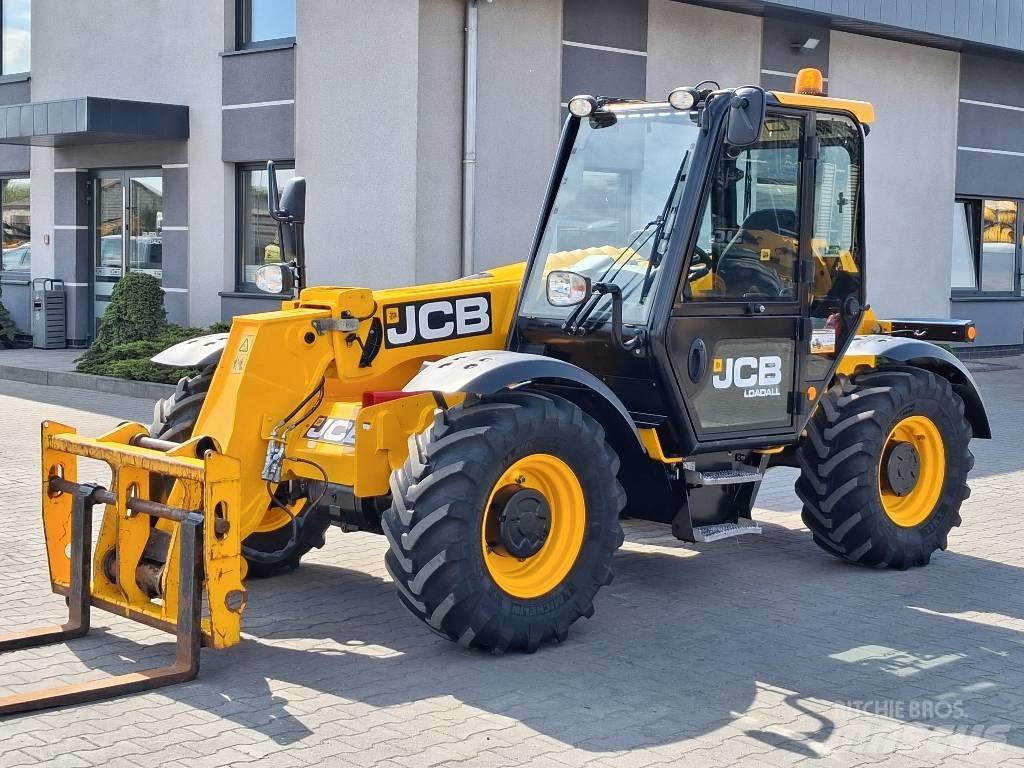 JCB 526-56 AGRI PLUS معدات مناولة لأغراض الزراعة