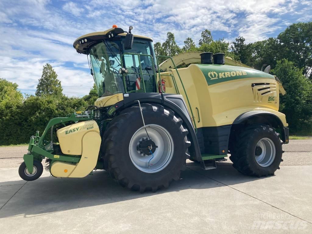 Krone BiG X 680 علافات ذاتية الدفع
