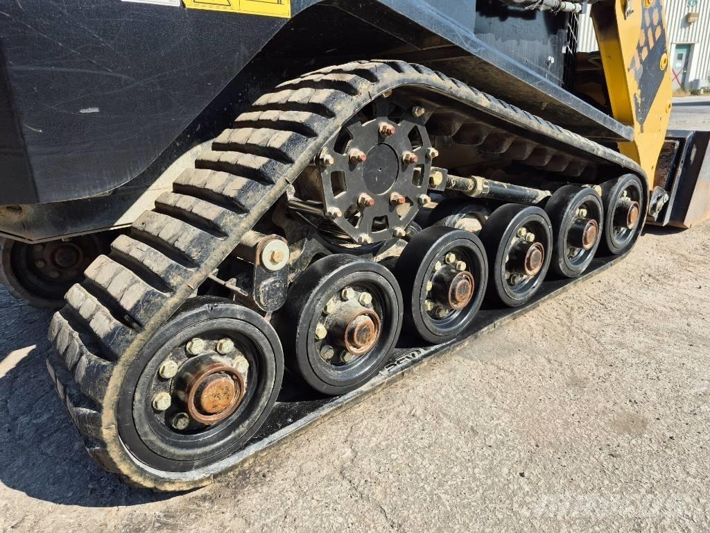 ASV RT 25 لوادر انزلاقية التوجيه