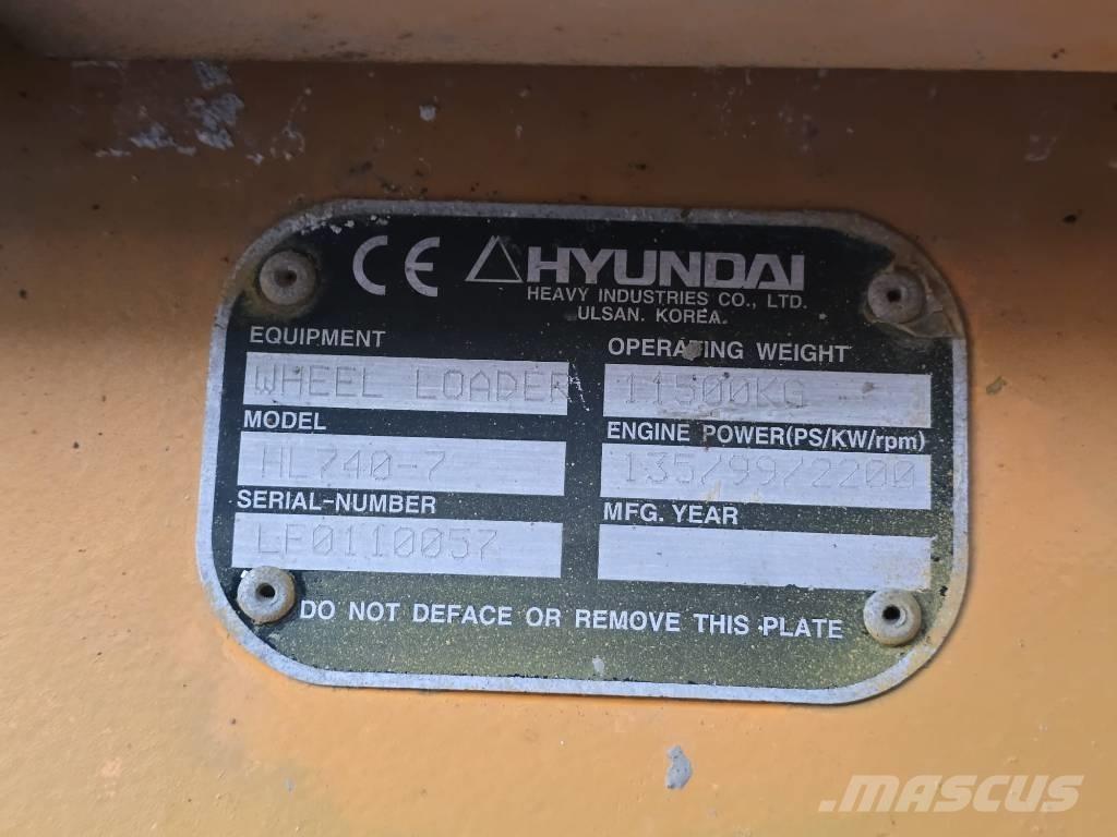 Hyundai 740-7 لوادر بعجل