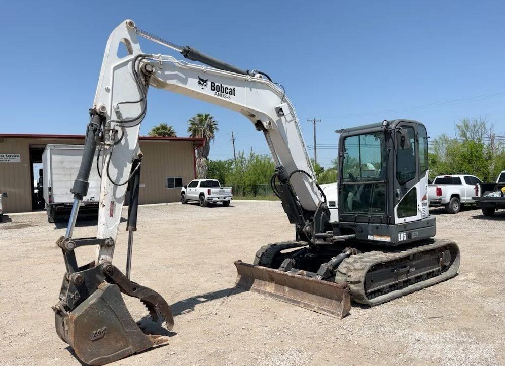 Bobcat E 85 حفارات زحافة