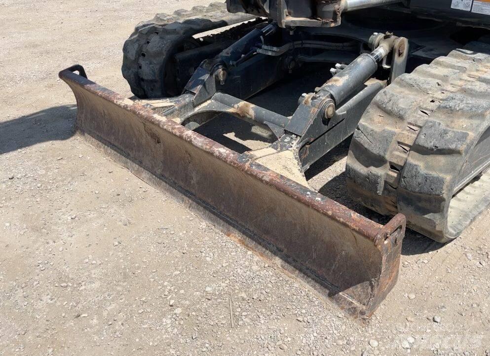 Bobcat E 85 حفارات زحافة