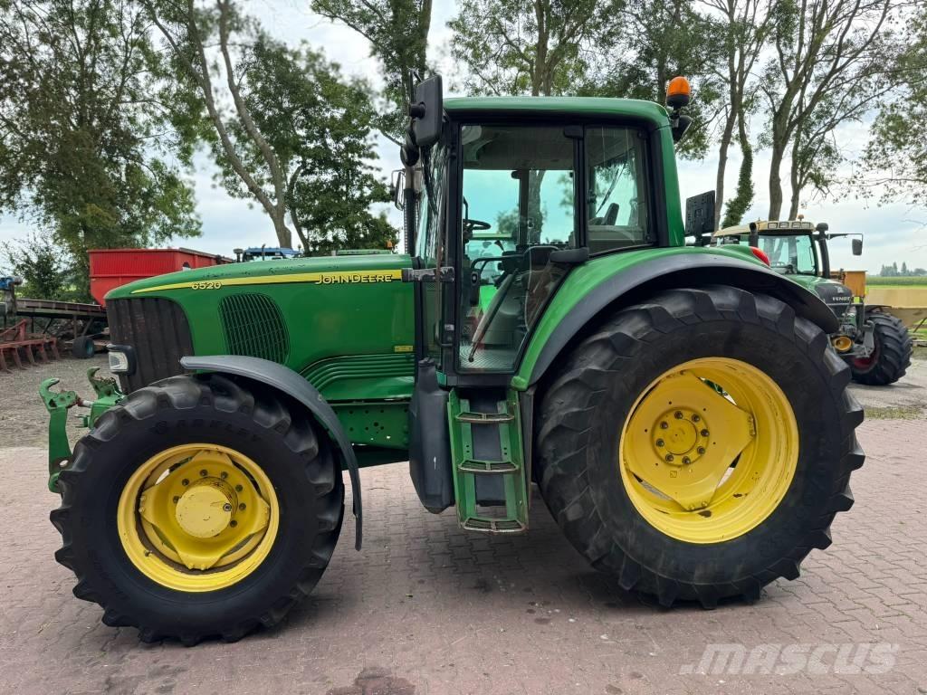 John Deere 6520 الجرارات