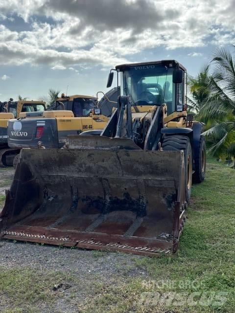 Volvo L 90 F لوادر بعجل