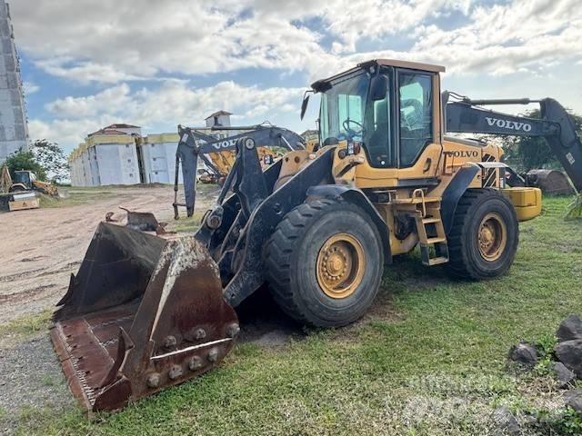 Volvo L 90 F لوادر بعجل