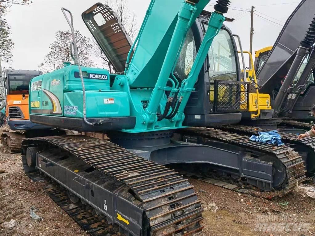 Kobelco SK200超8 حفارات زحافة