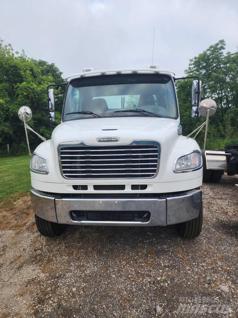 Freightliner M2 وحدات الجر