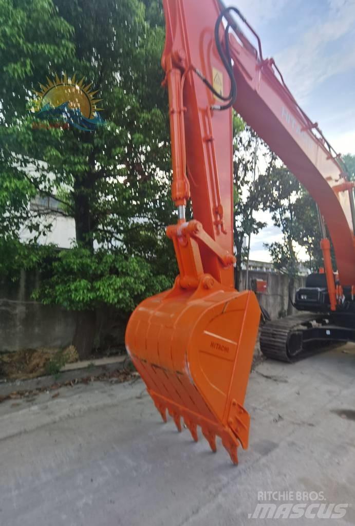 Hitachi ZX 200 LC-5 حفارات زحافة