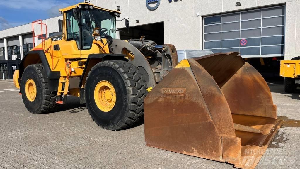 Volvo L260H لوادر بعجل