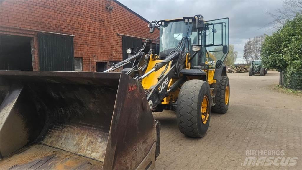 JCB 427 agri لوادر بعجل