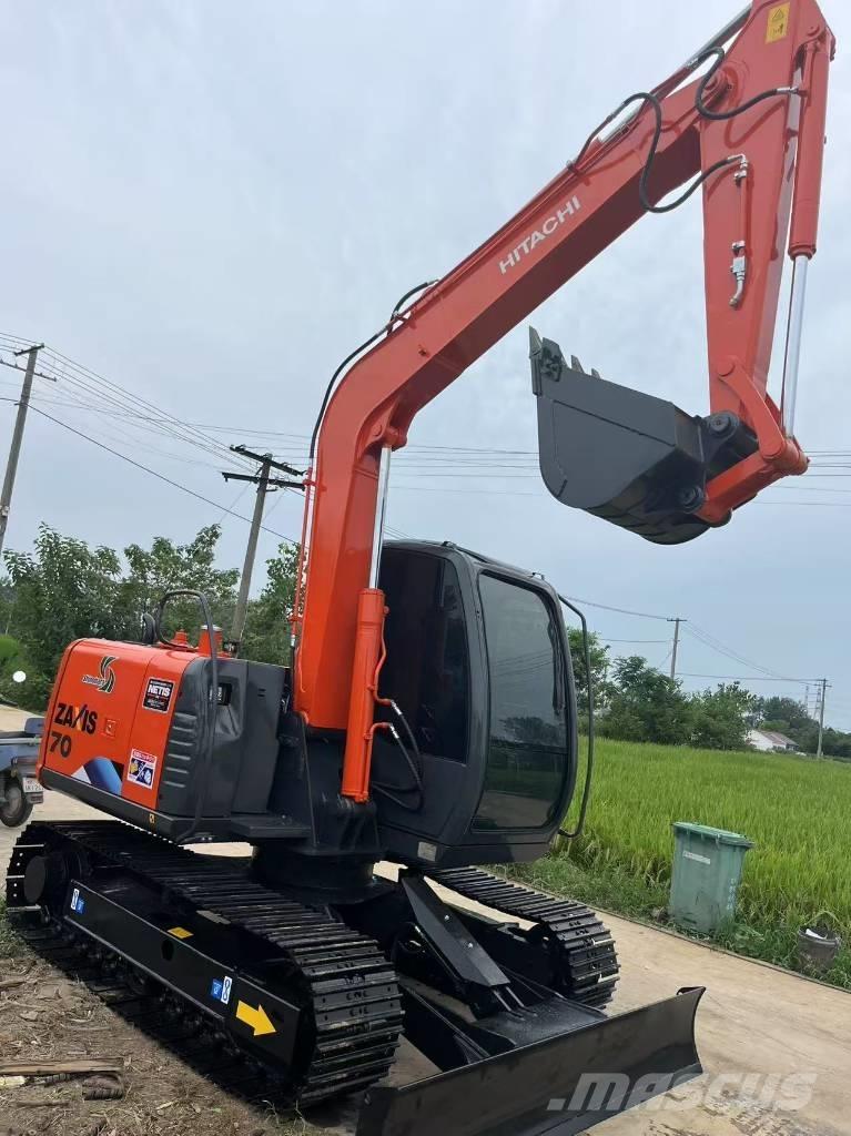 Hitachi ZX 70 حفارات زحافة