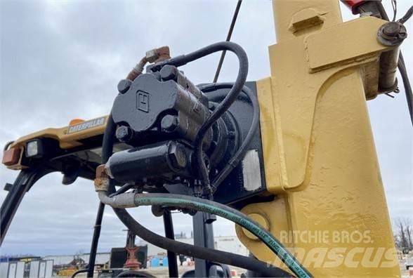 CAT 416E لوادر ذات جرافات عكسية