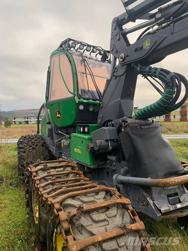 John Deere 1070G حصادات