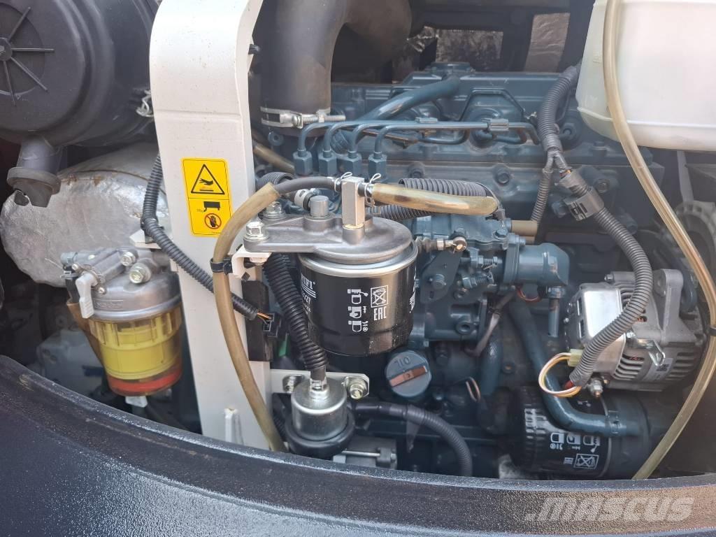 Kubota 057-4 حفارات صغيرة أقل من 7 طن (حفارات صغيرة)