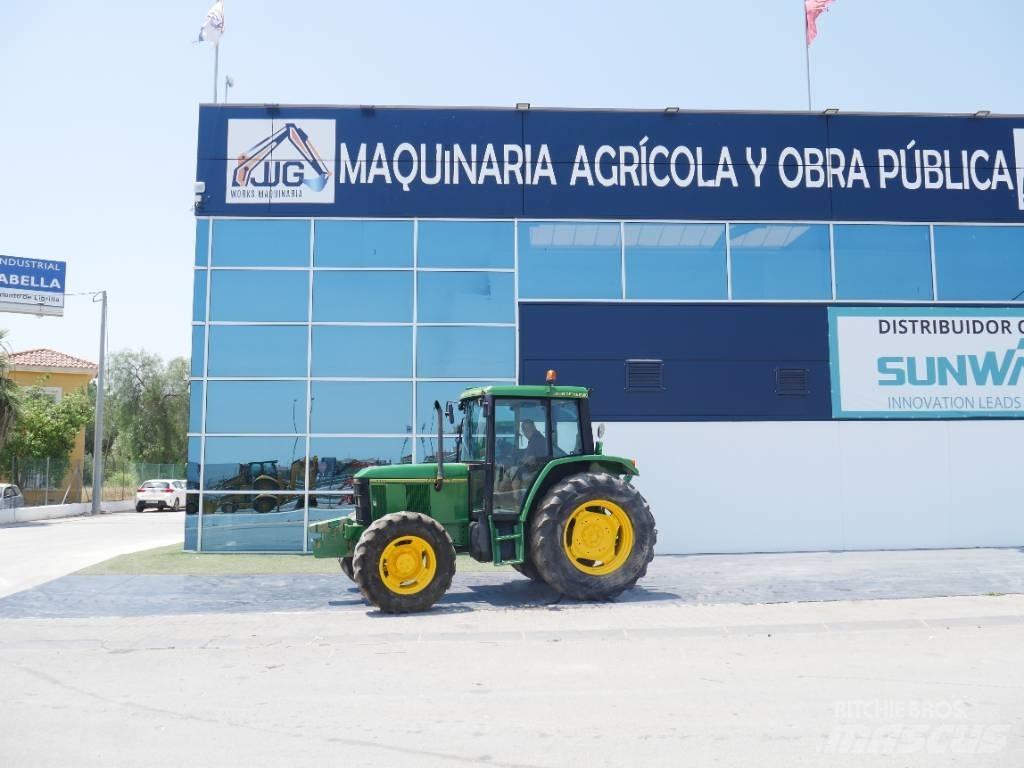 John Deere 6300 الجرارات