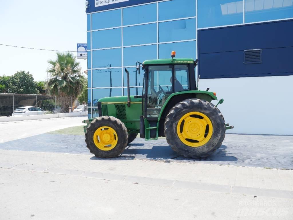 John Deere 6300 الجرارات
