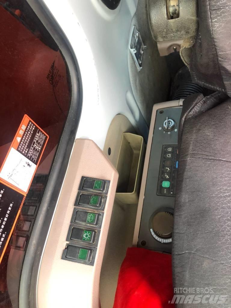 Doosan DH 220 LC-7 حفارات زحافة