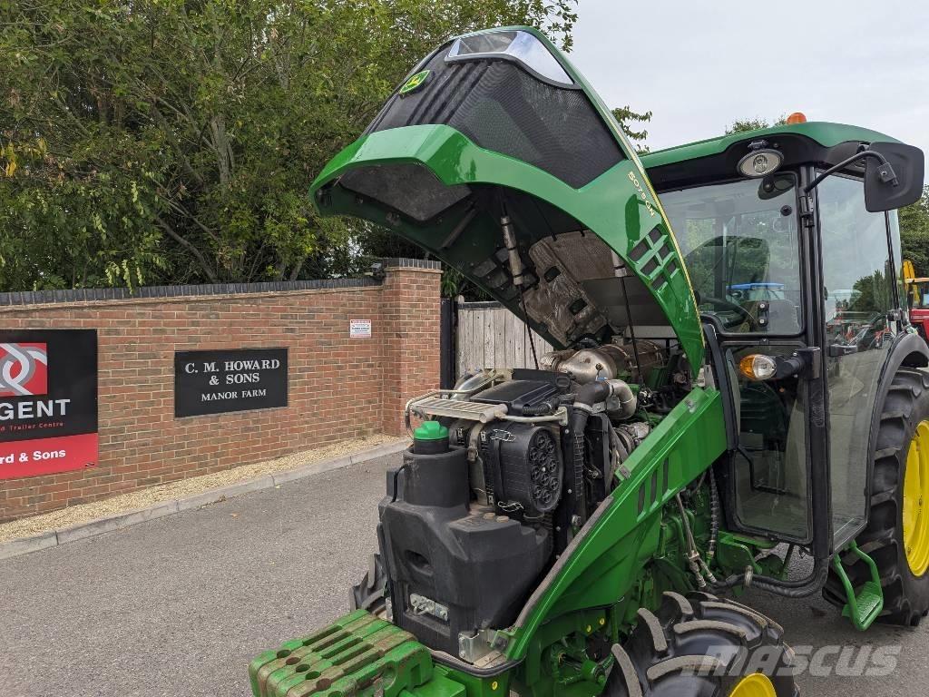 John Deere 5075GN الجرارات