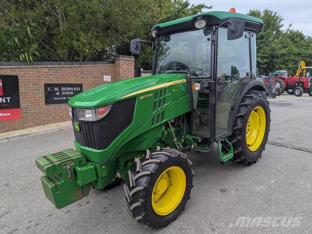 John Deere 5075GN الجرارات