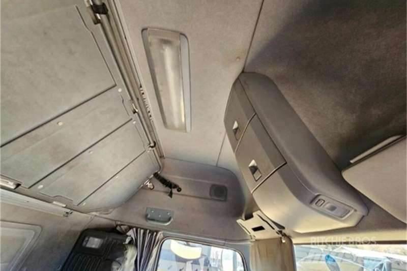 UD TRUCKS QUON شاحنات أخرى