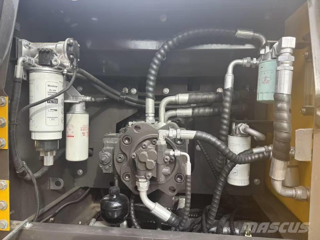 Volvo EC 240 حفارات زحافة