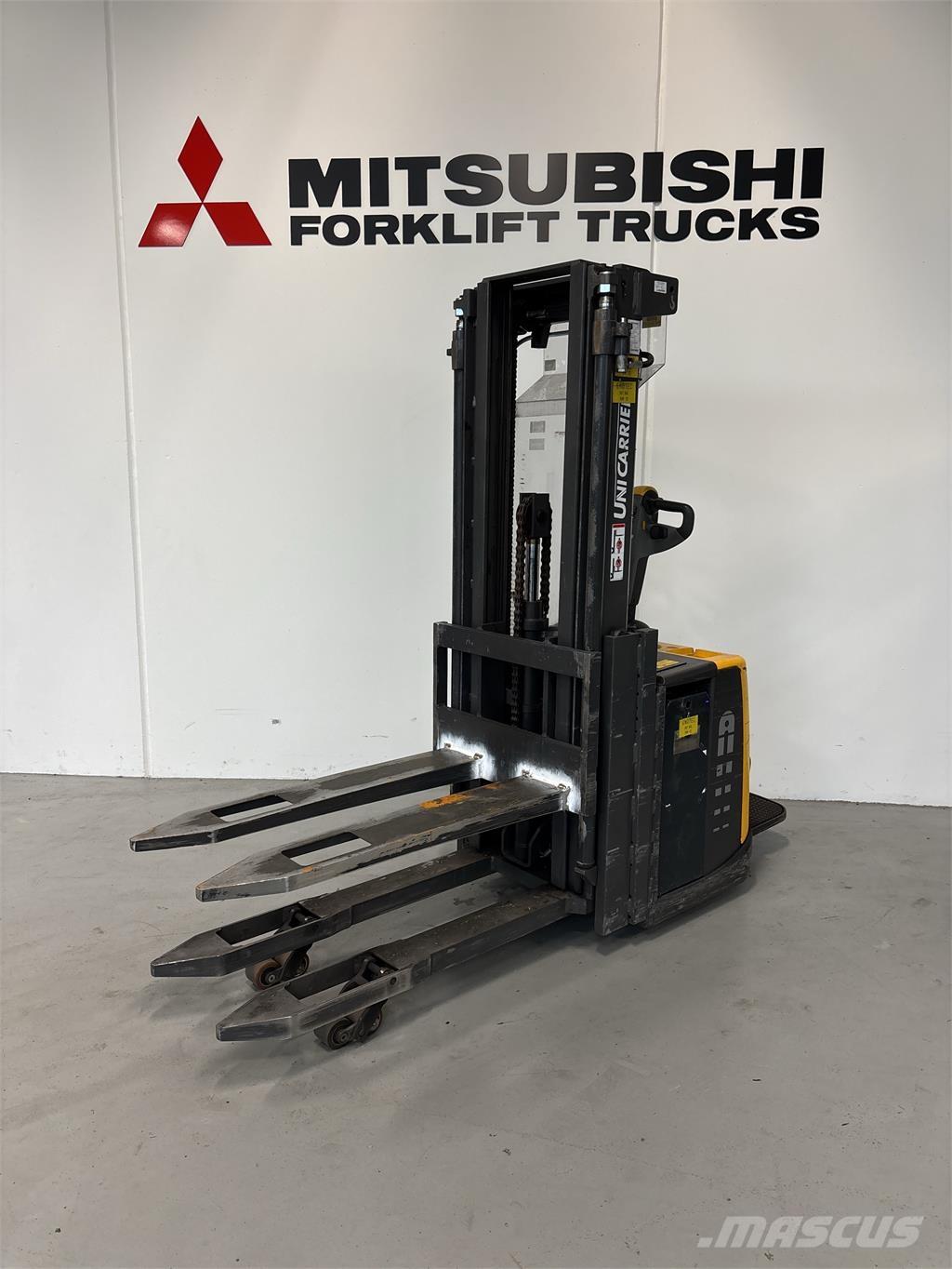 Atlet PSP160 شاحنات مناولة ذاتية الدفع