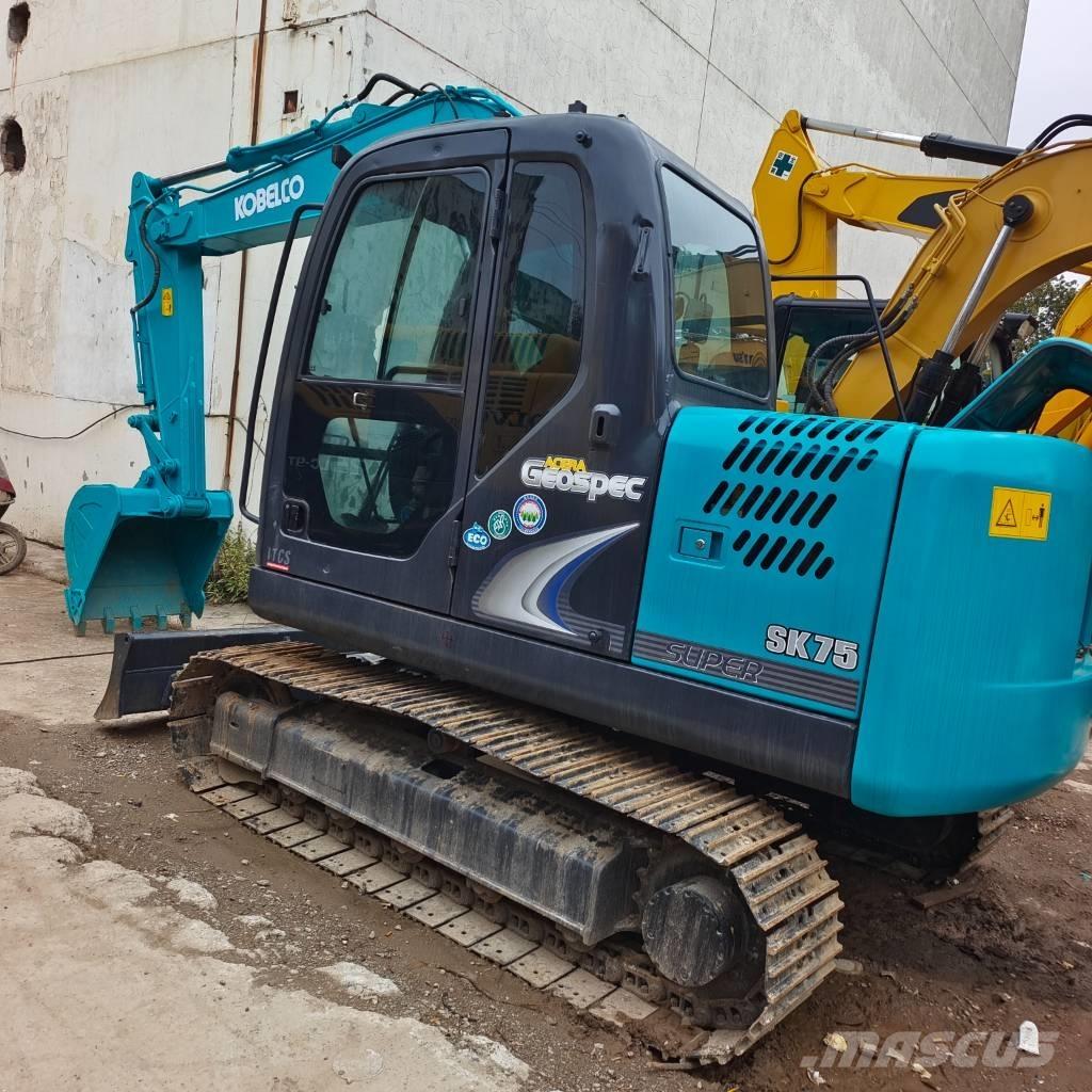 Kobelco SK 75 CSR حفارات زحافة