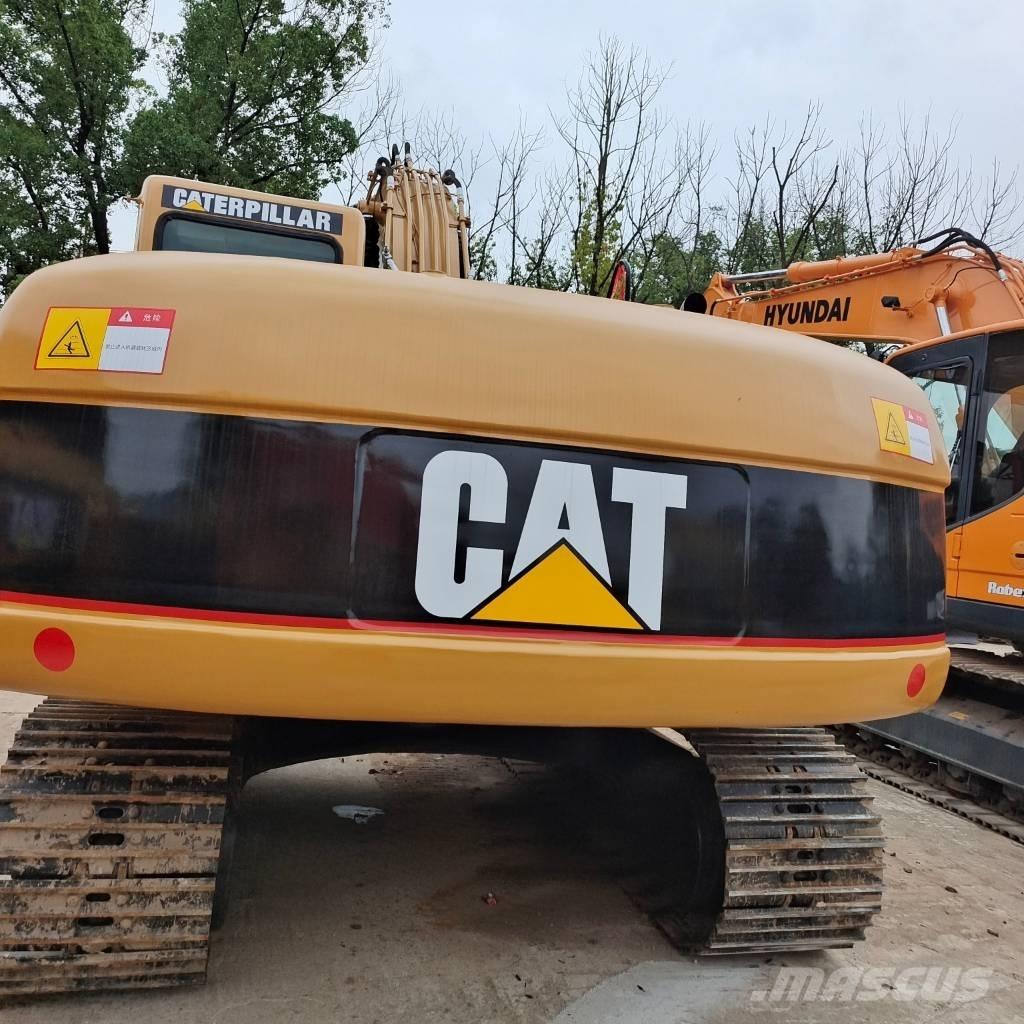 CAT 320 C L حفارات زحافة