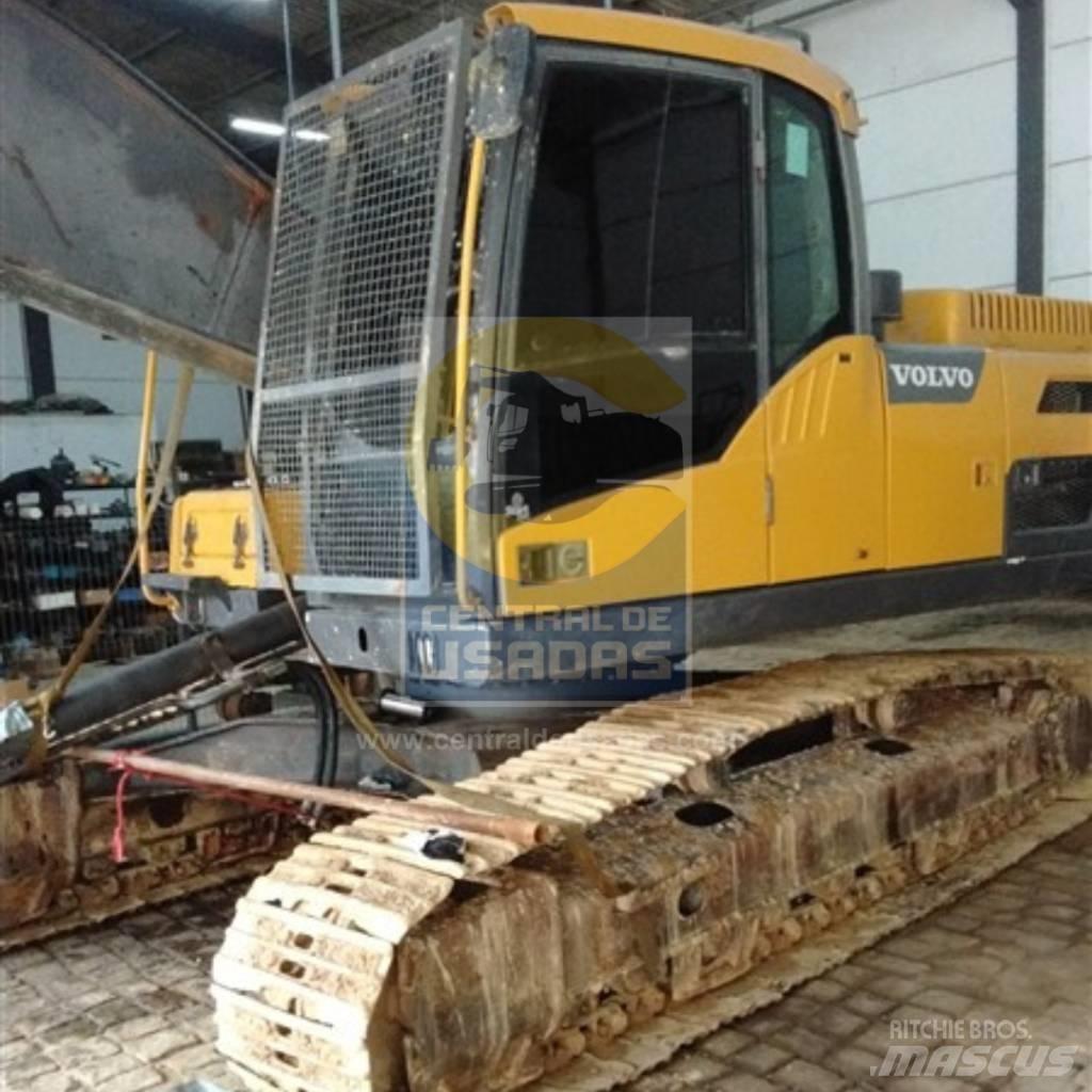 Volvo EC 250 D L حفارات زحافة