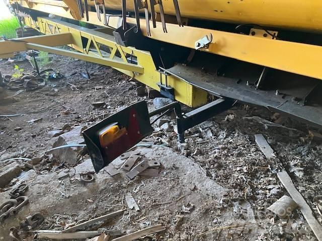 New Holland CX 8060 حصادات