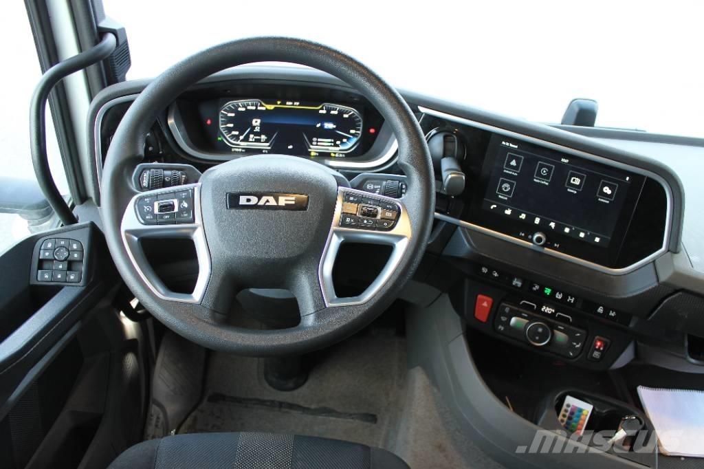 DAF XF 530 FAS شاحنات مسطحة/مفصلية الجوانب