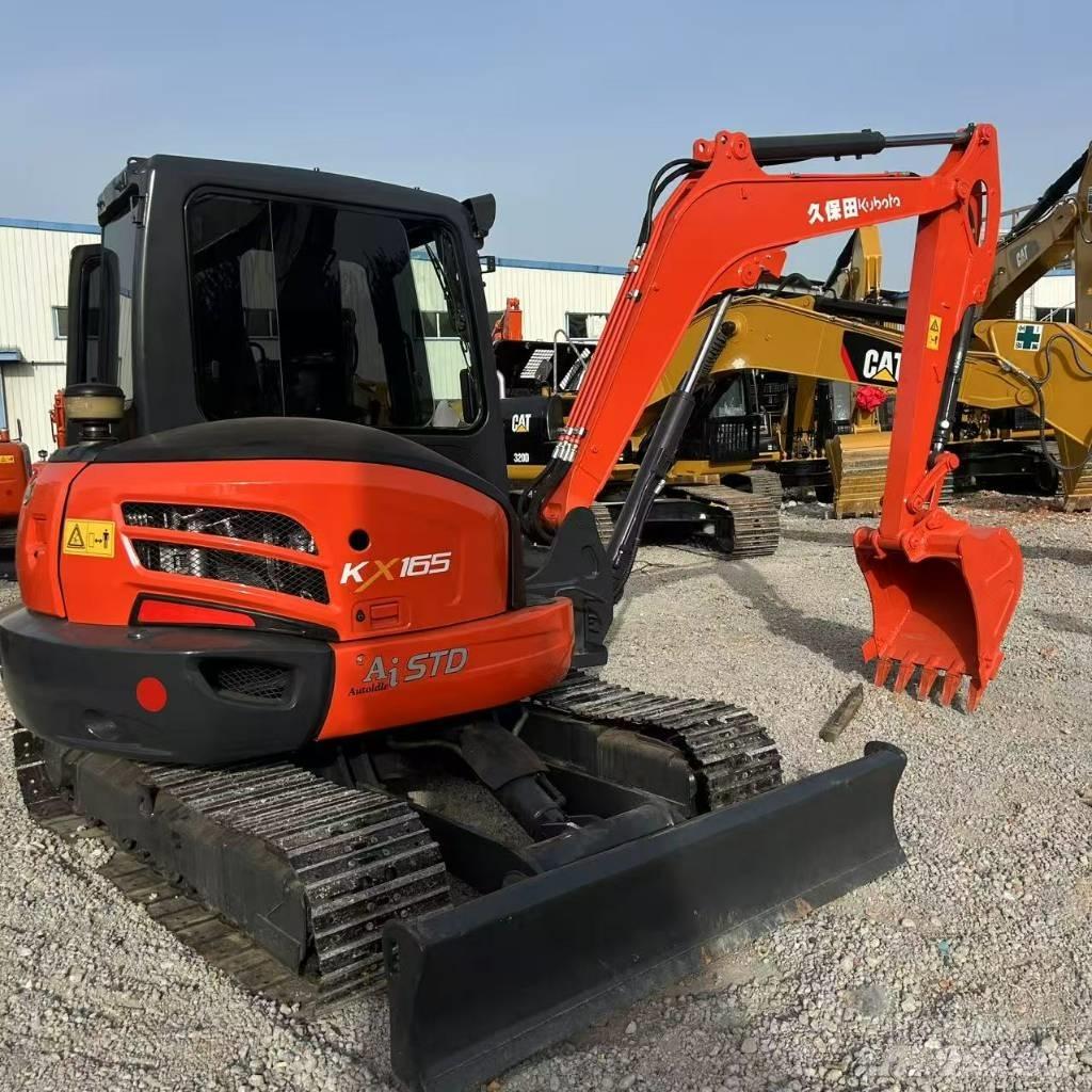 Kubota 165-5 حفارات زحافة