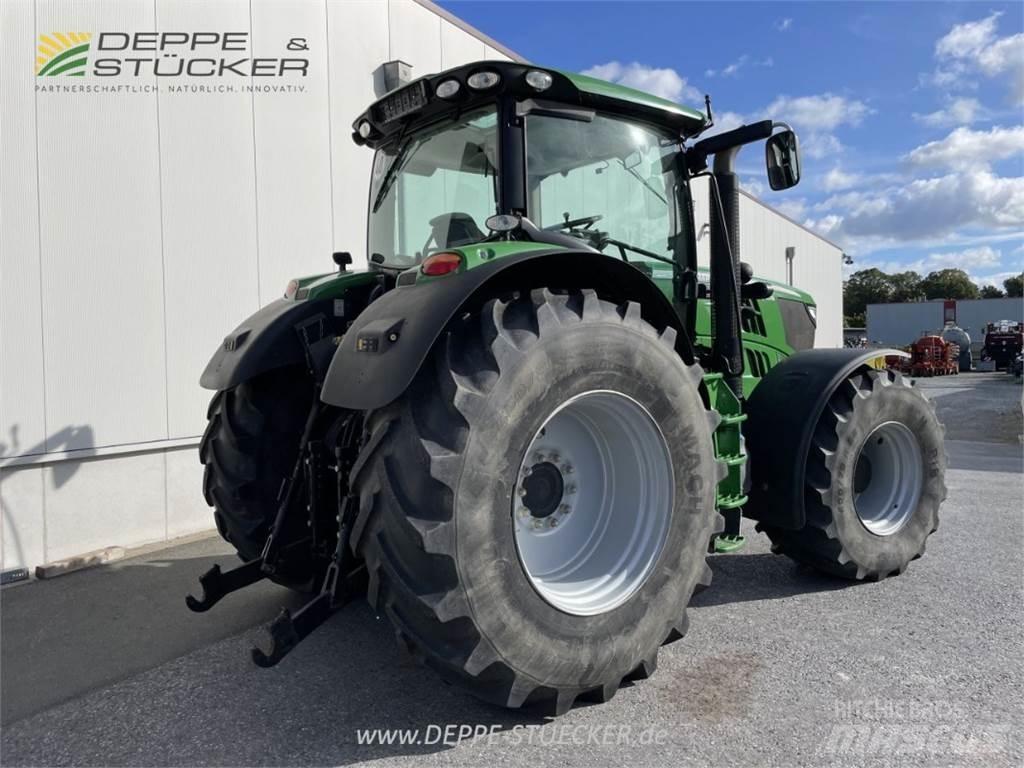 John Deere 6210R الجرارات