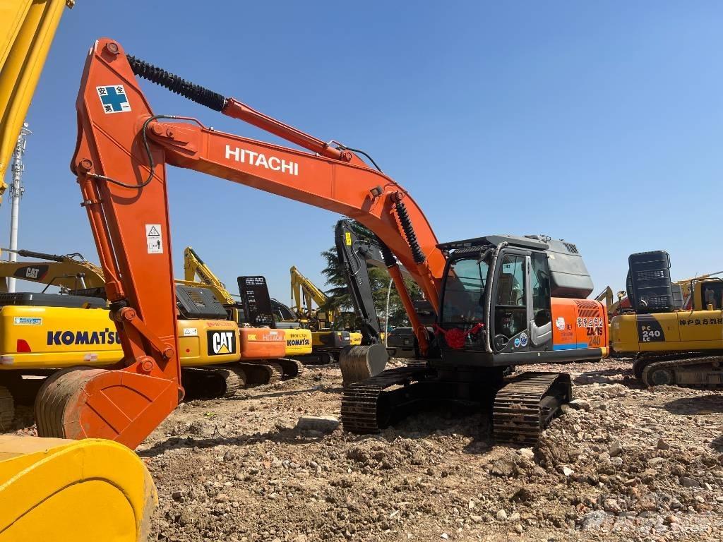 Hitachi ZX 240-3 حفارات زحافة
