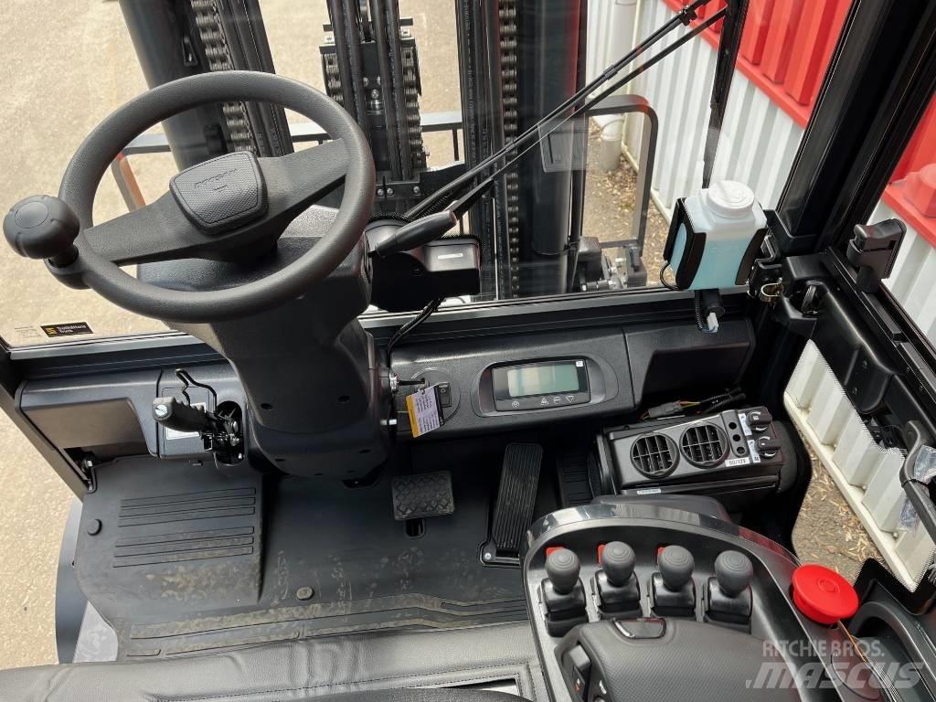 Doosan B 50 X-7 شاحنات ذات رافعات شوكية تعمل بالكهرباء