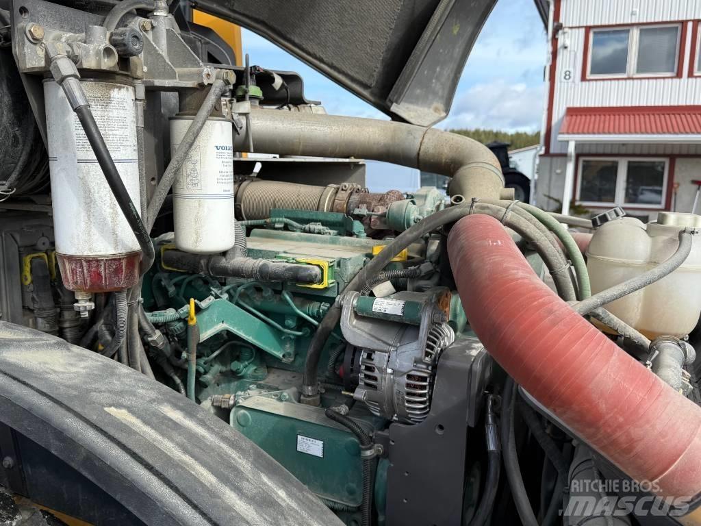 Volvo SD 135 B مداحل أحادية الأسطوانة
