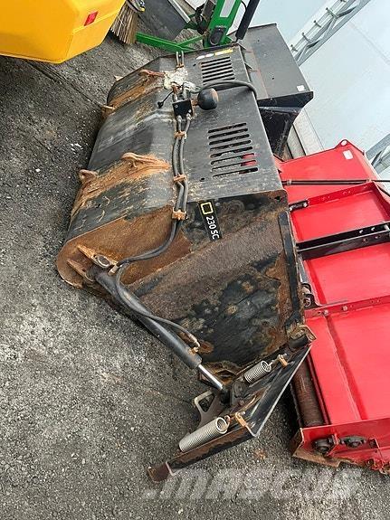  Ålø 230 SC ماكينات زراعية أخرى