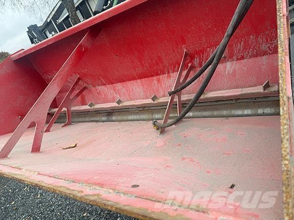  Ålø 230 SC ماكينات الطرق والجليد الأخرى