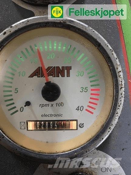 Avant 520 ماكينات أخرى لتجهيز الأراضي