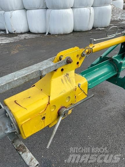  Brand B55-55 معدات توزيع السماد العضوي