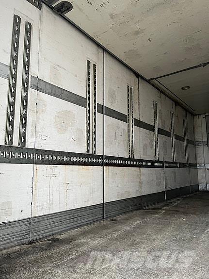 Bussbygg  مقطورات أخرى